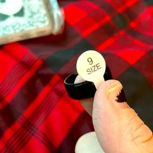 Men’s size 9 ring